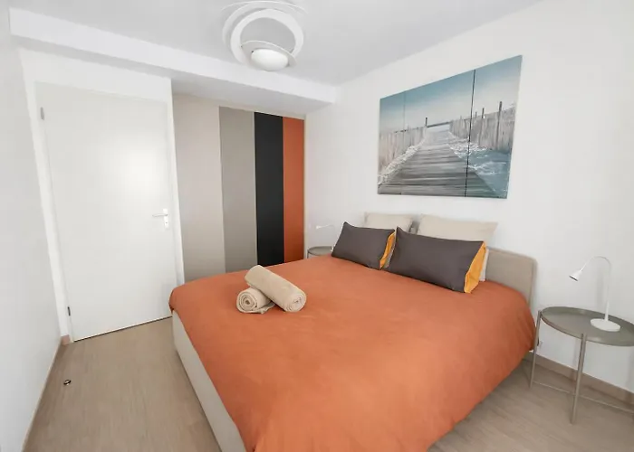 Le Rêve Des Mûriers - T3 Avec Terrasse Et Parking Gratuit *